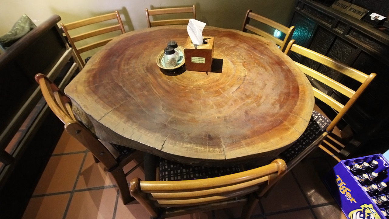 thiet-ke-noi-that-ban-ghe-cafe